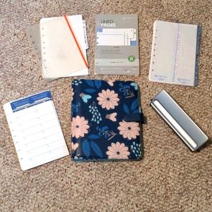 Franklin Covey Planner Love Binder & accessories